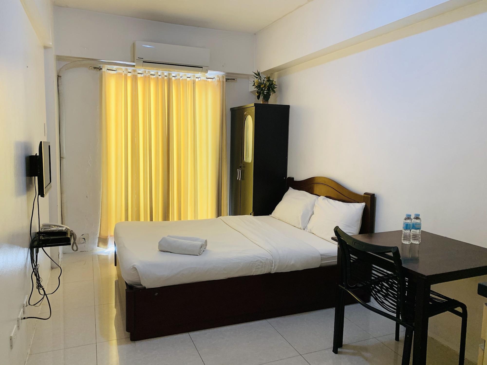 Oyo 893 Dian Suites Makati Манила Экстерьер фото