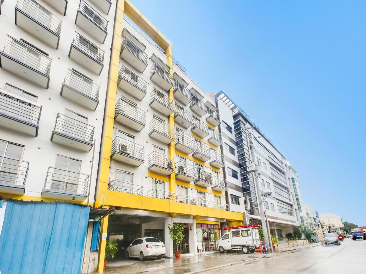 Oyo 893 Dian Suites Makati Манила Экстерьер фото