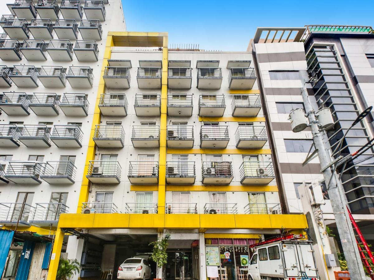 Oyo 893 Dian Suites Makati Манила Экстерьер фото